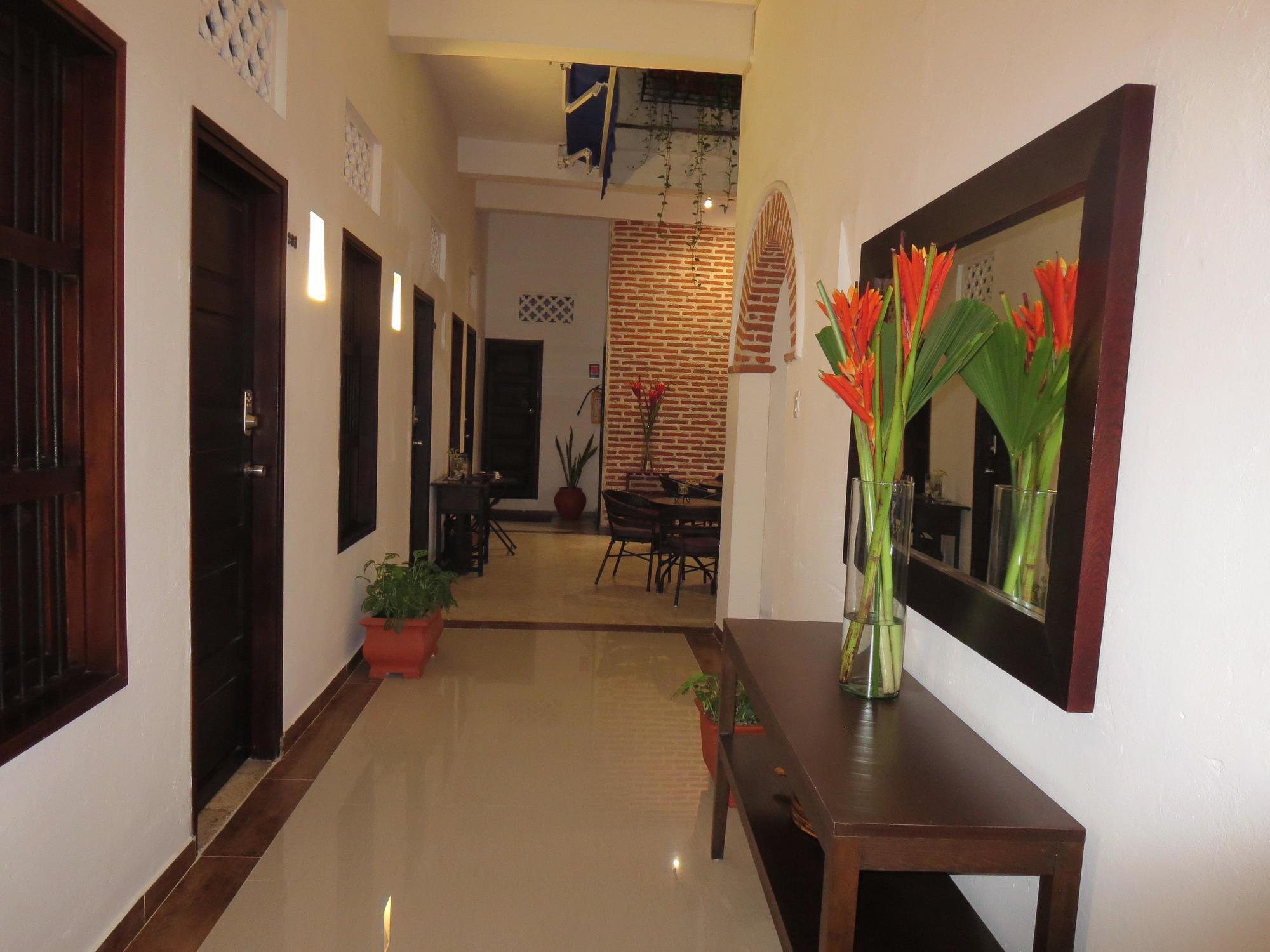 Hotel Portal De San Diego Cartagena Bagian luar foto